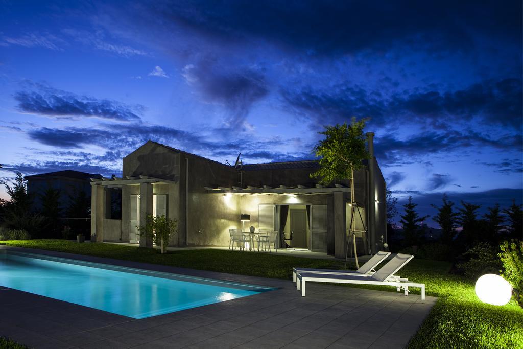 סבורונטה Villa Lefteris מראה חיצוני תמונה