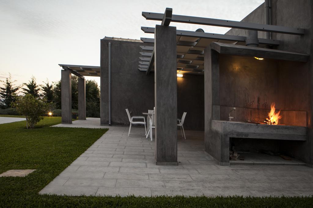 סבורונטה Villa Lefteris מראה חיצוני תמונה